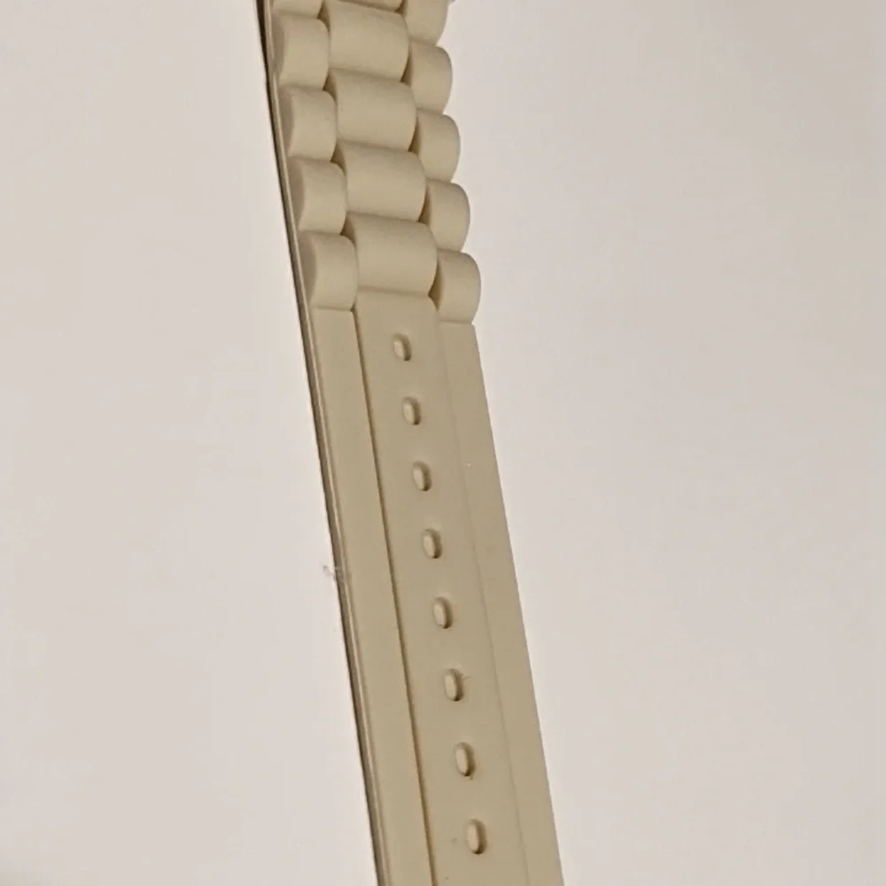 Nwot Geneva Cream Watch - Picture 4 of 8